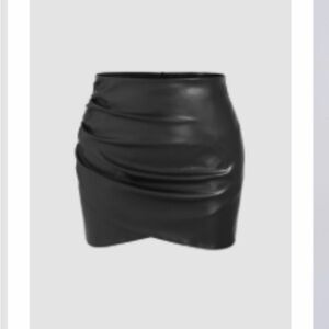 NWT- faux leather skirt